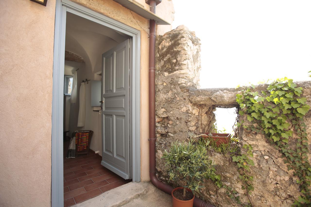 Blu Oltremare Bed and Breakfast Borgio Verezzi Exteriör bild